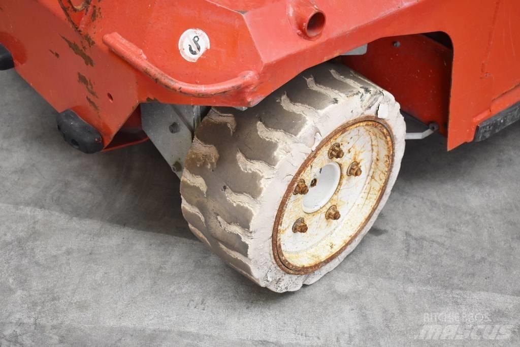 PB Lift S171-12E Nožnicové zdvíhacie plošiny