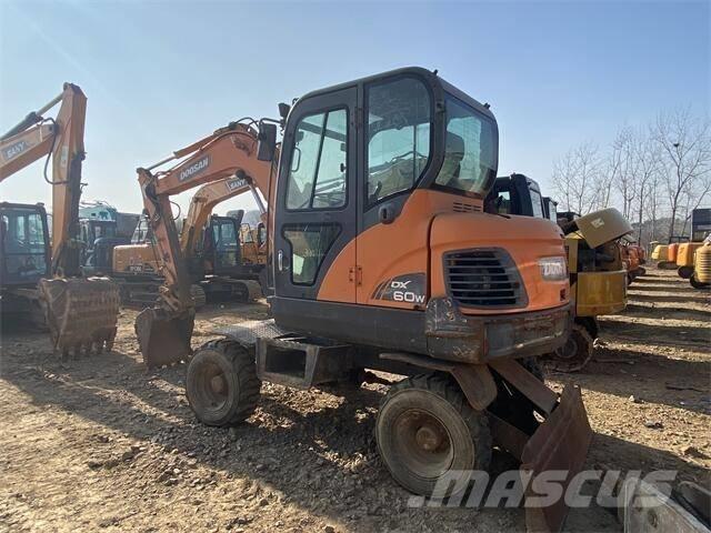 Doosan DX60W Kolesové rýpadlá