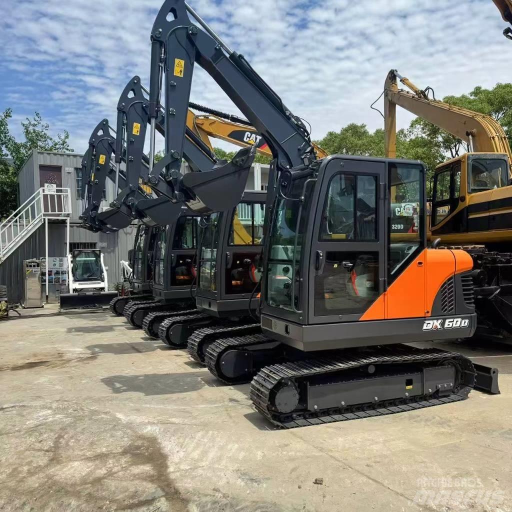 Doosan DX 60 Pásové rýpadlá