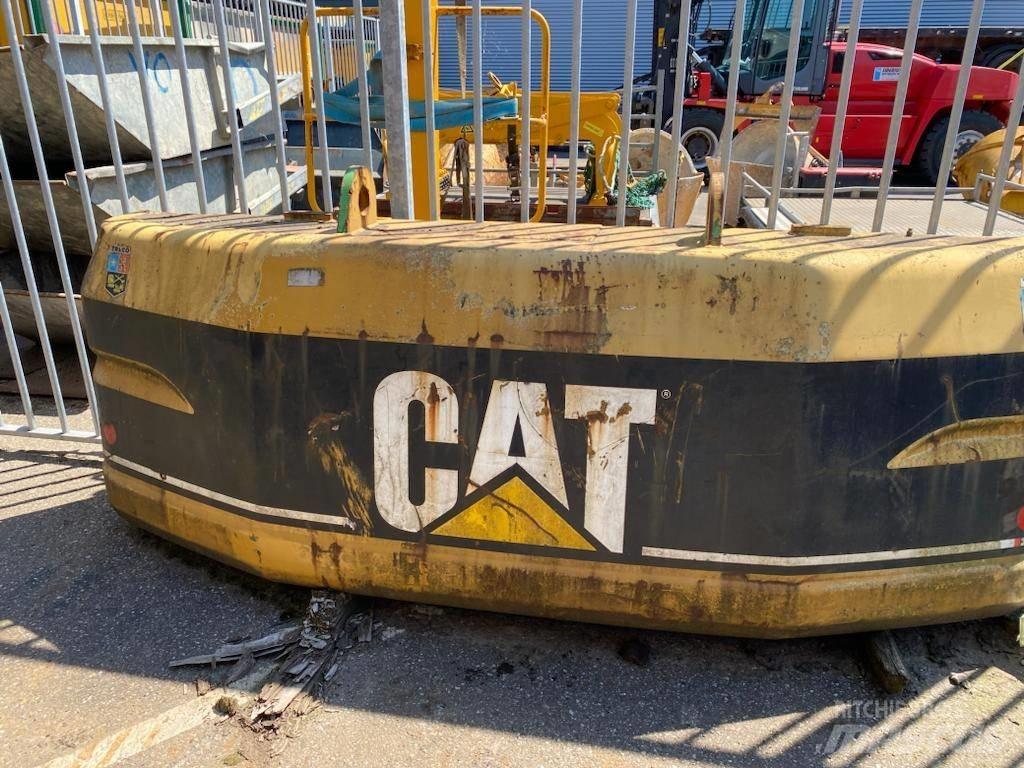 CAT 320, 320B, 320BL Podvozky a zavesenie kolies