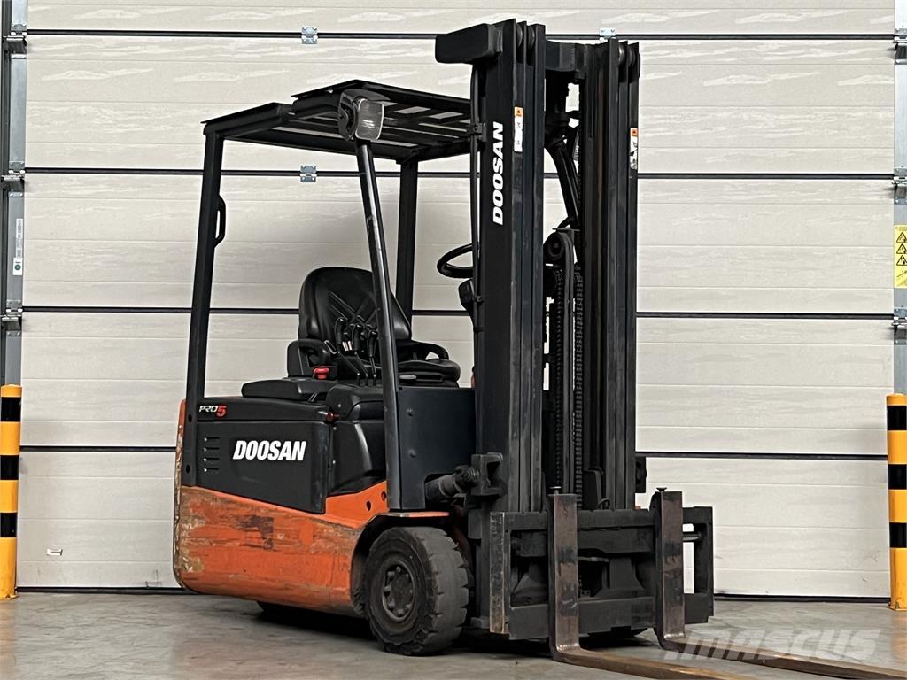 Doosan B18T-5 Akumulátorové vozíky