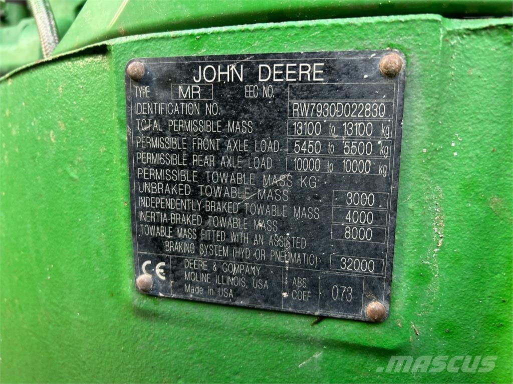 John Deere 7930 Traktory