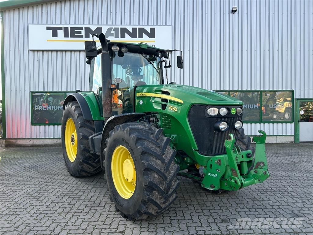 John Deere 7930 Traktory