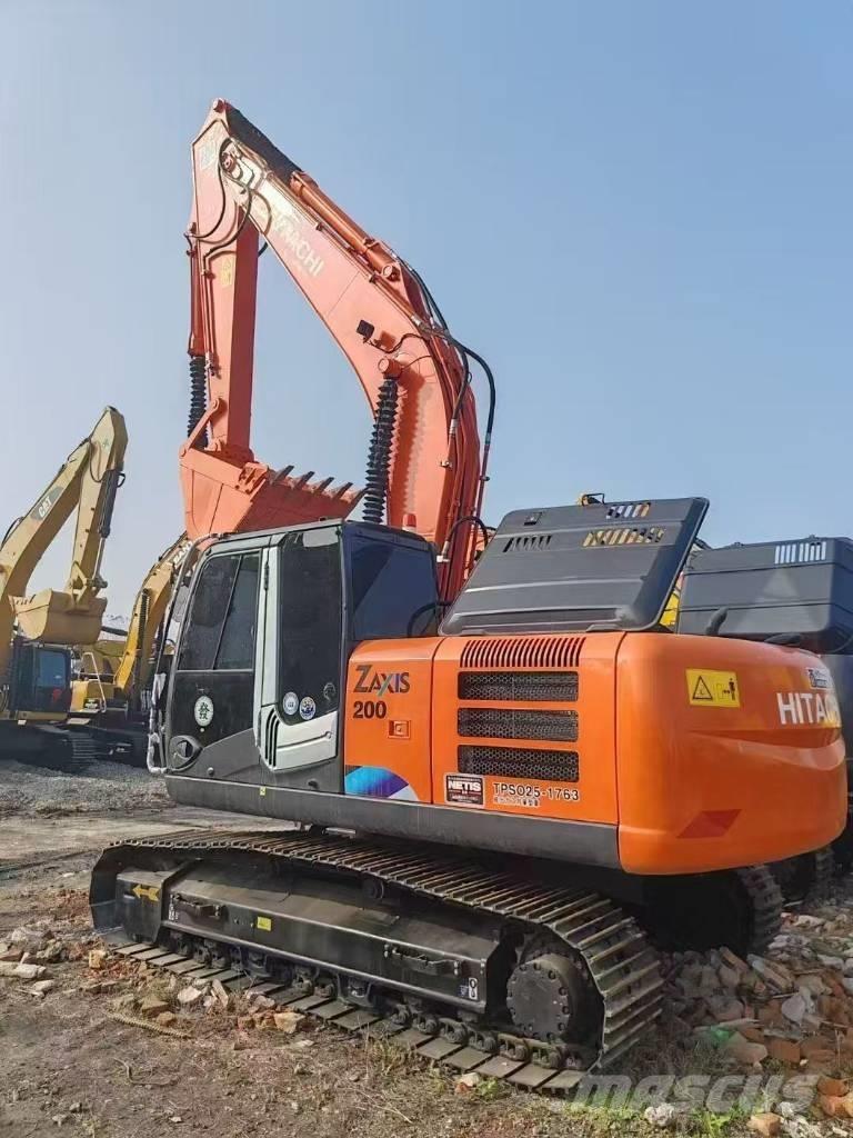 Hitachi 200-3 Pásové rýpadlá