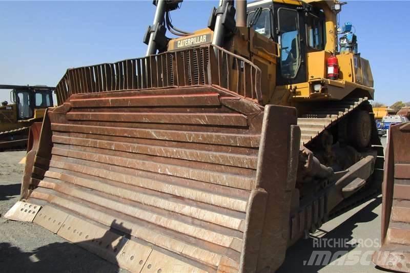 CAT D9R Pásové dozéry