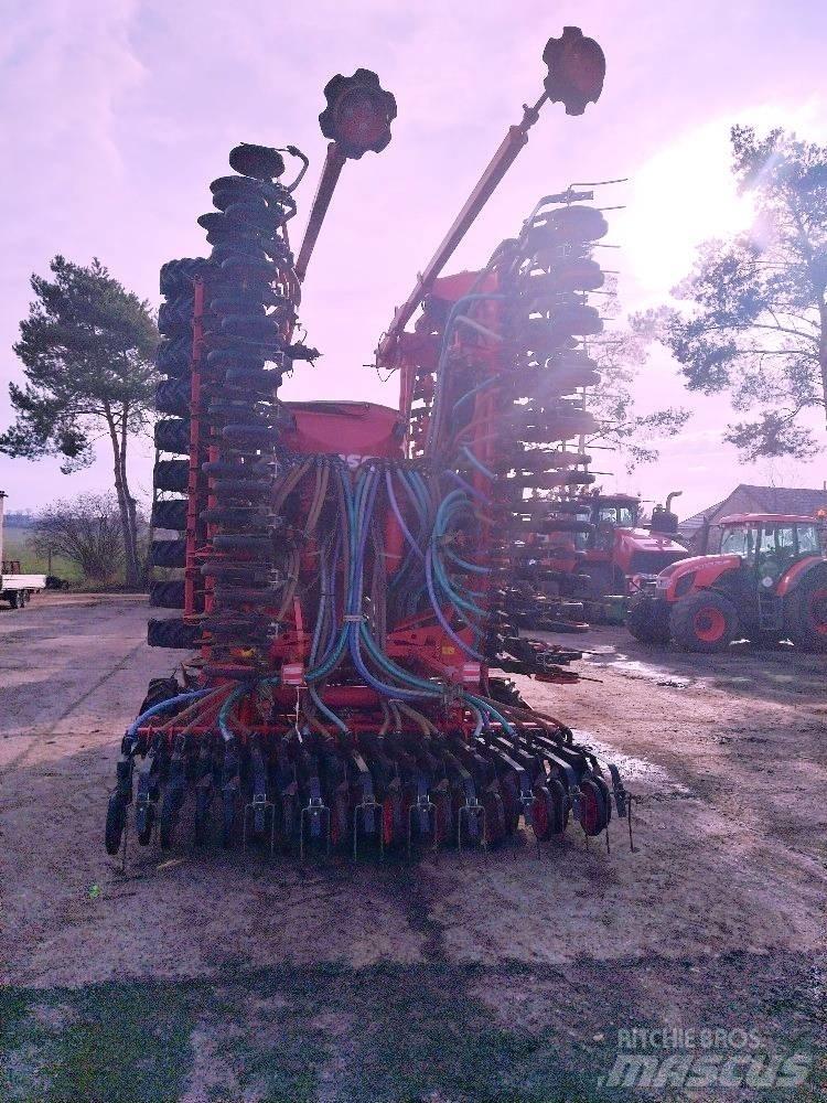 Horsch Pronto 9 DC Kombinované sejačky