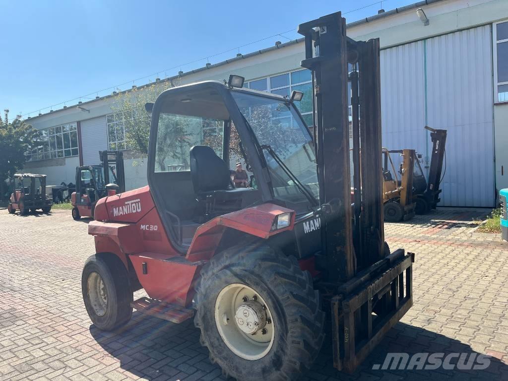 Manitou MC 30 V-4173 Terénne vysokozdvižné vozíky