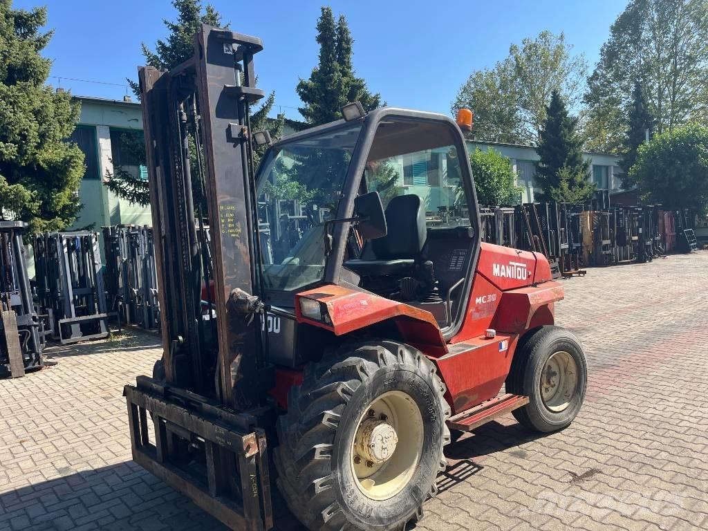 Manitou MC 30 V-4173 Terénne vysokozdvižné vozíky