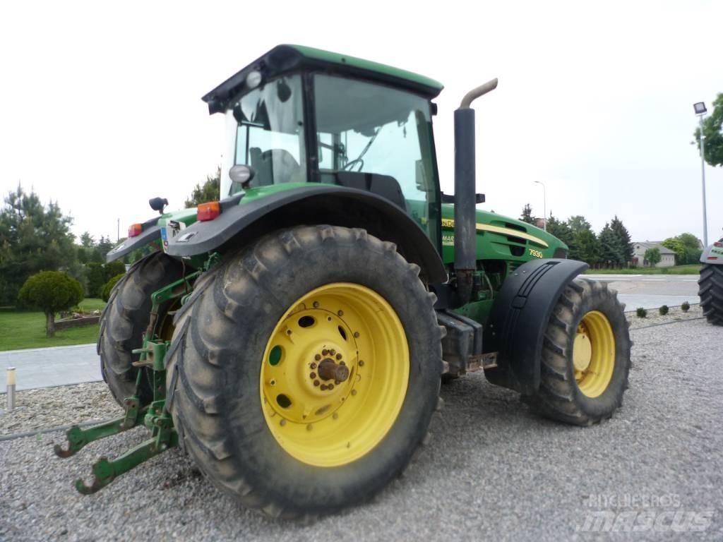 John Deere 7930 Traktory