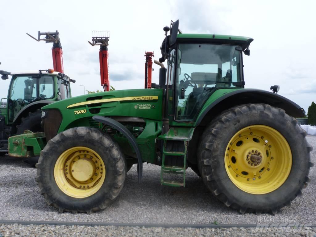 John Deere 7930 Traktory