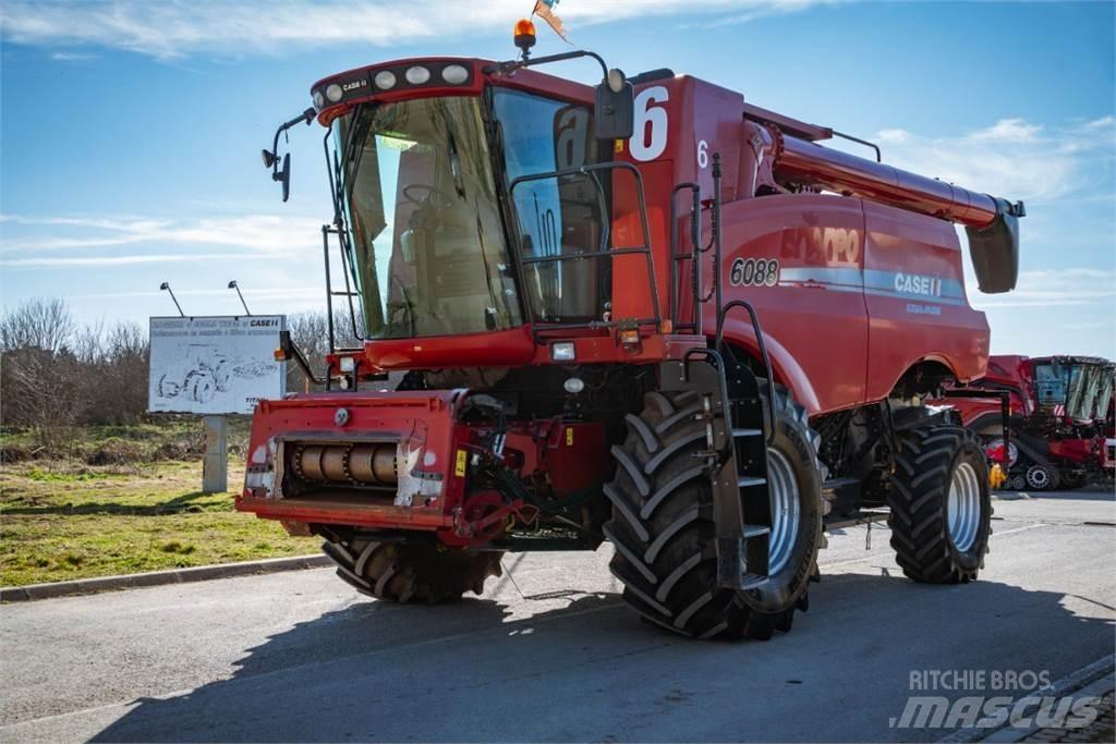 Case IH AF6088 Kombinované zberacie stroje