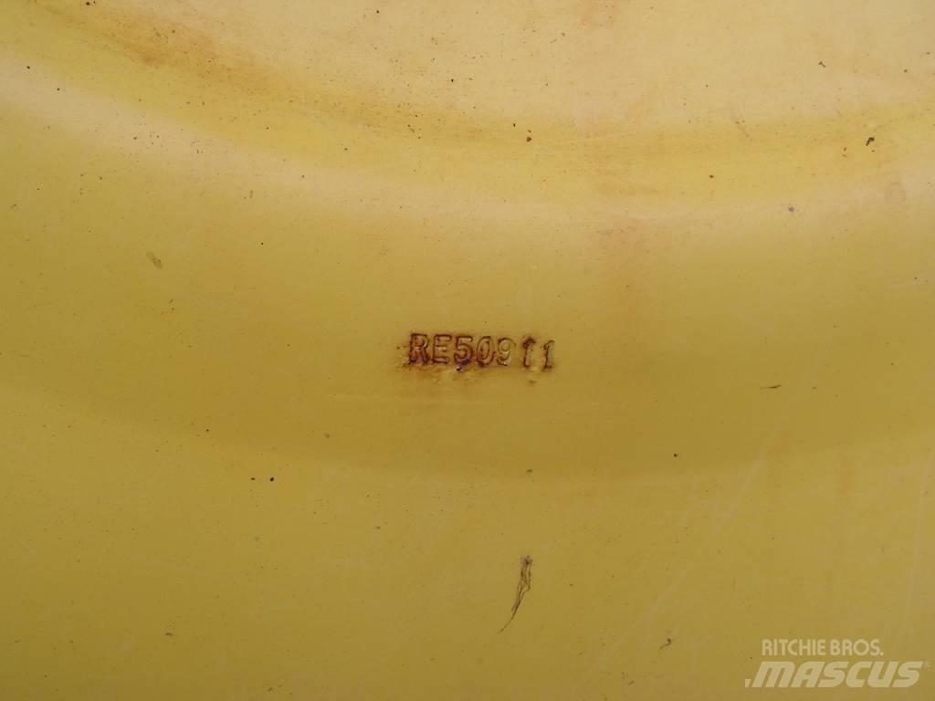 John Deere 8100 Pneumatiky, kolesá a ráfiky