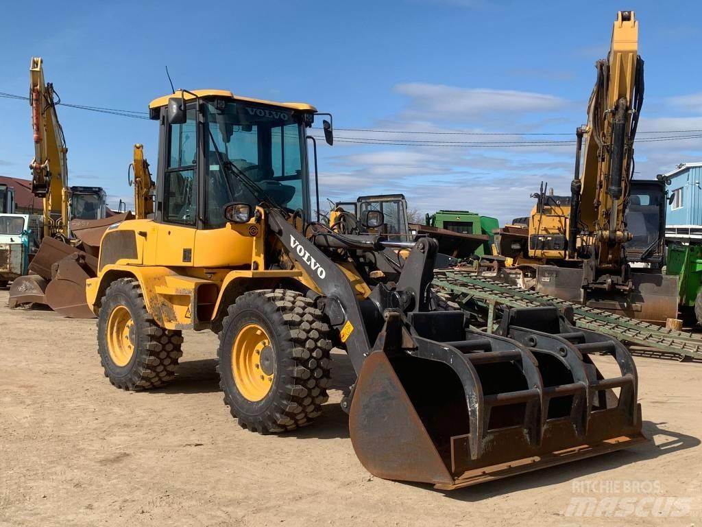 Volvo L 35 G Kolesové nakladače