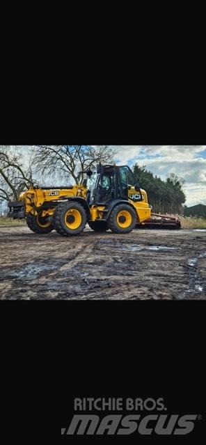 JCB TM 320 S Teleskopické nakladače pre poľnohospodárstvo