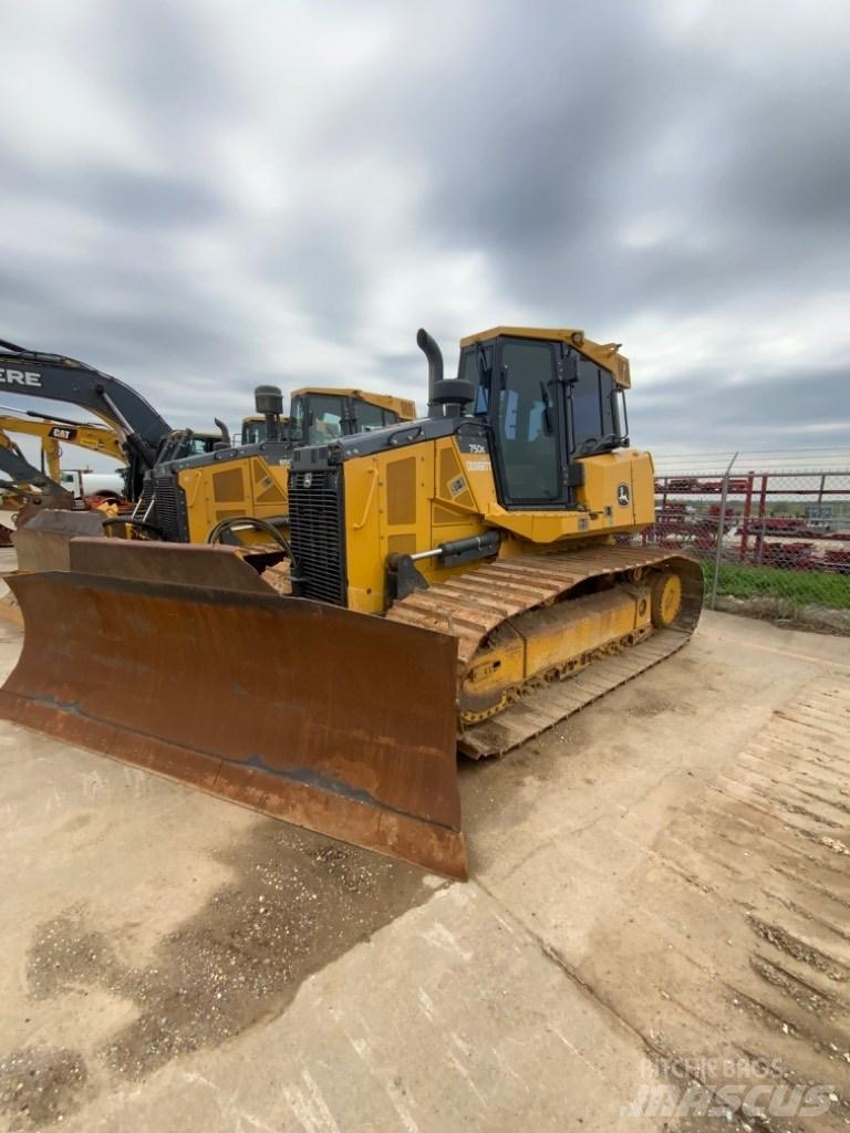 DEERE 750K Pásové dozéry