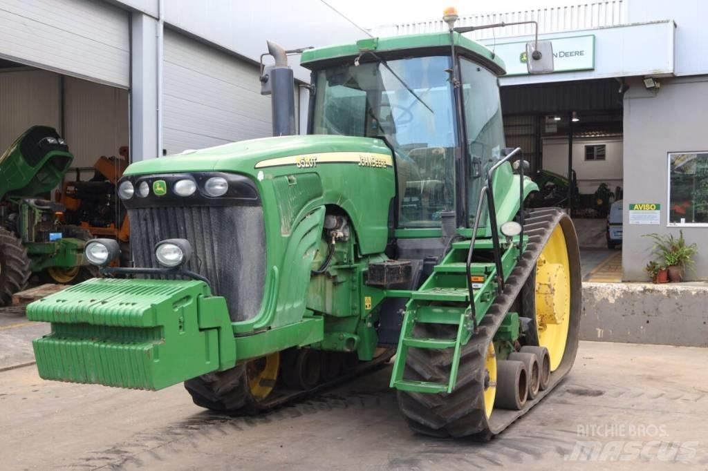 John Deere 8520 T Traktory