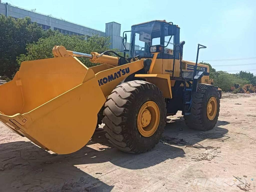 Komatsu WA 470-3 Kolesové nakladače