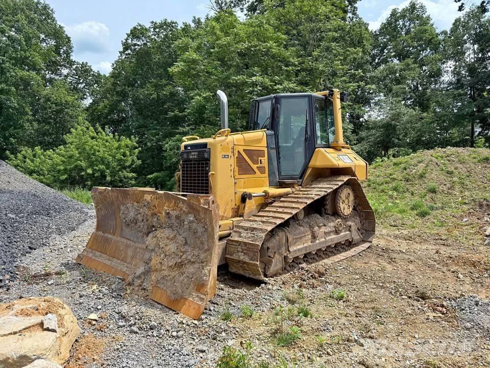 CAT D 6 N XL Pásové dozéry