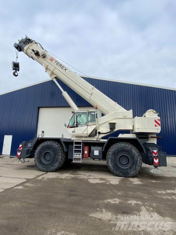 Terex RT 100 Žeriavy pre ťažký terén