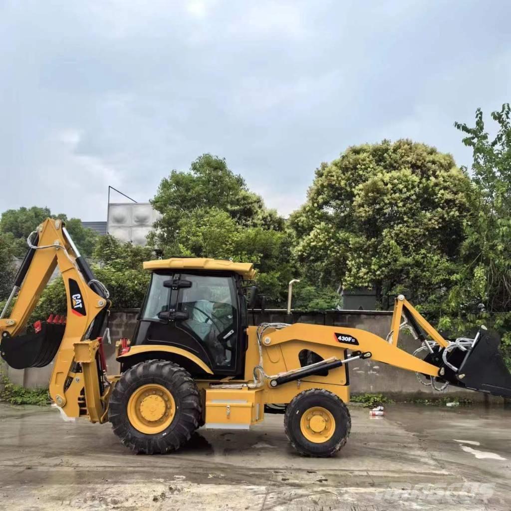 CAT 430 F IT Rýpadlo-nakladače