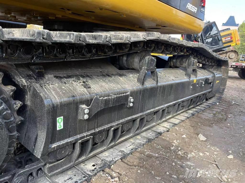 CAT 349 Pásové rýpadlá