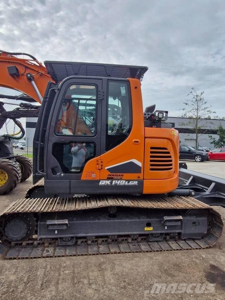 Develon DX 140 LCR-7 Pásové rýpadlá