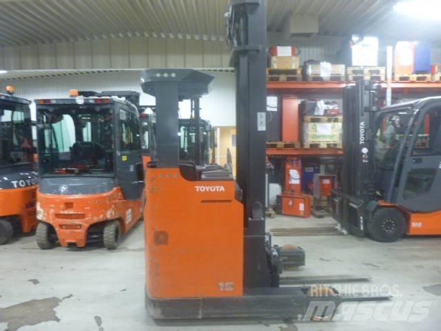 Toyota BT RR B2 Retraky
