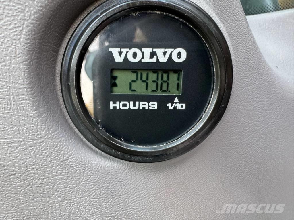 Volvo EC 380 EL Pásové rýpadlá
