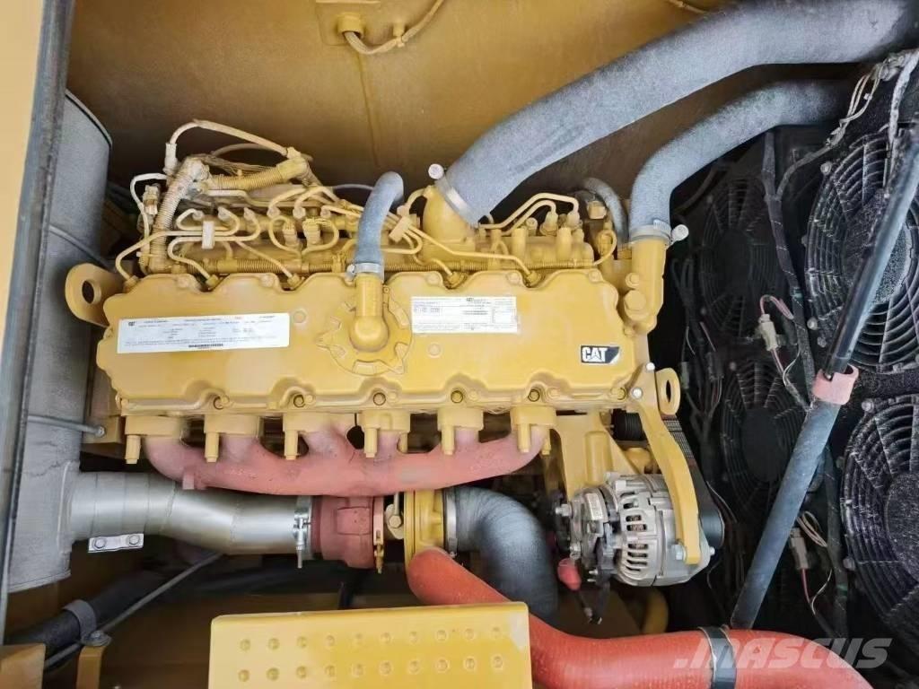CAT 330GC Pásové rýpadlá
