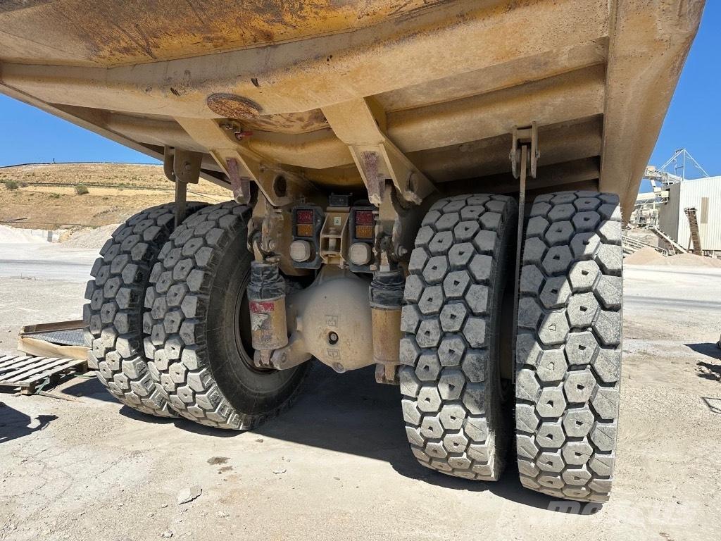 CAT 769D Pevné dempry