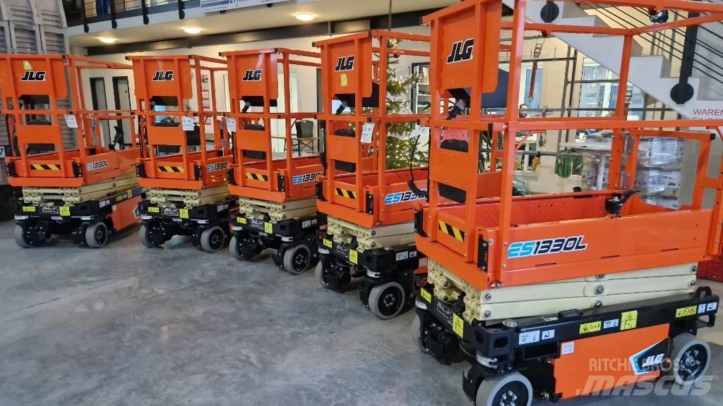 JLG ES 1330 L Nožnicové zdvíhacie plošiny