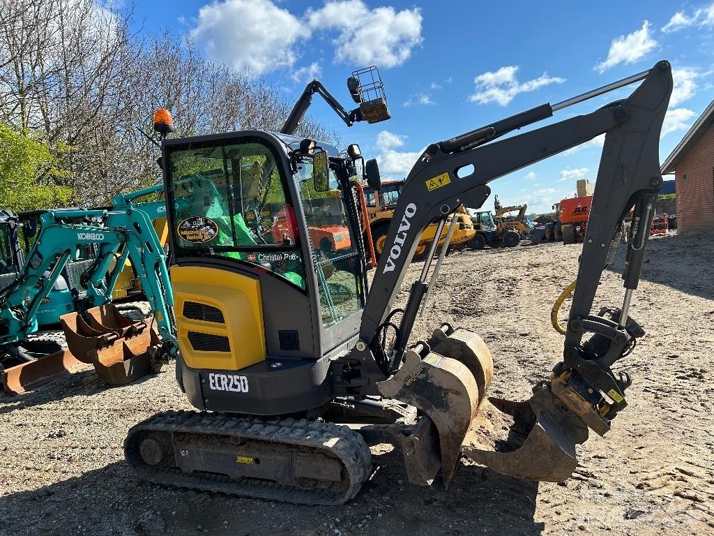 Volvo ECR 25 D Mini rýpadlá < 7t