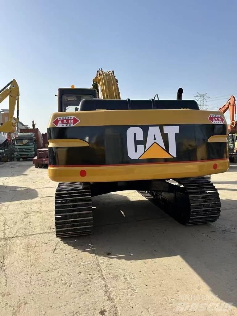 CAT 325 B L Pásové rýpadlá