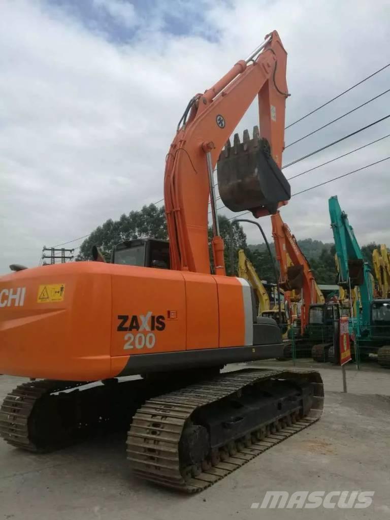 Hitachi zx200 Pásové rýpadlá