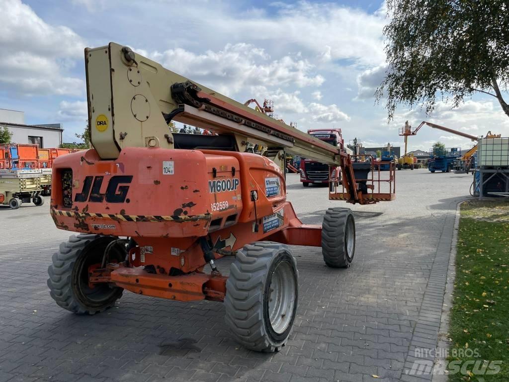JLG M 600 JP Kĺbové plošiny