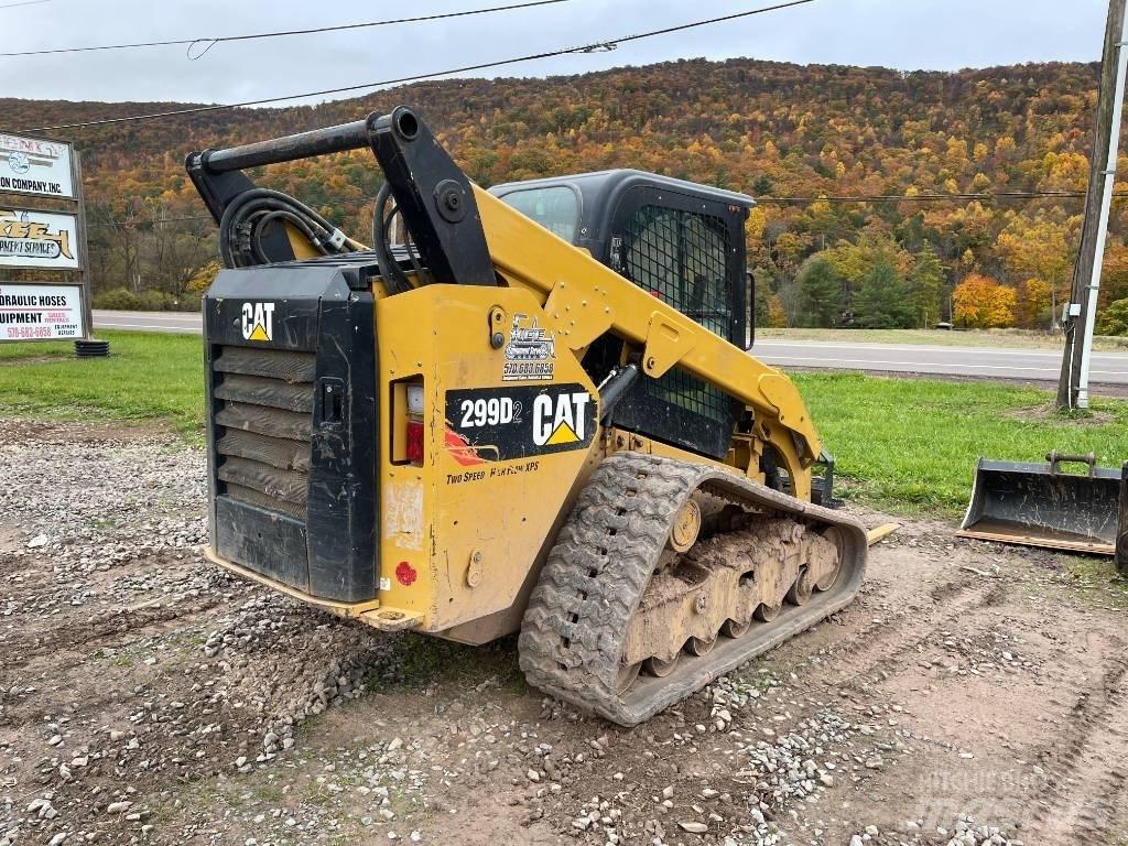 CAT 299 D 2 Šmykom riadené nakladače