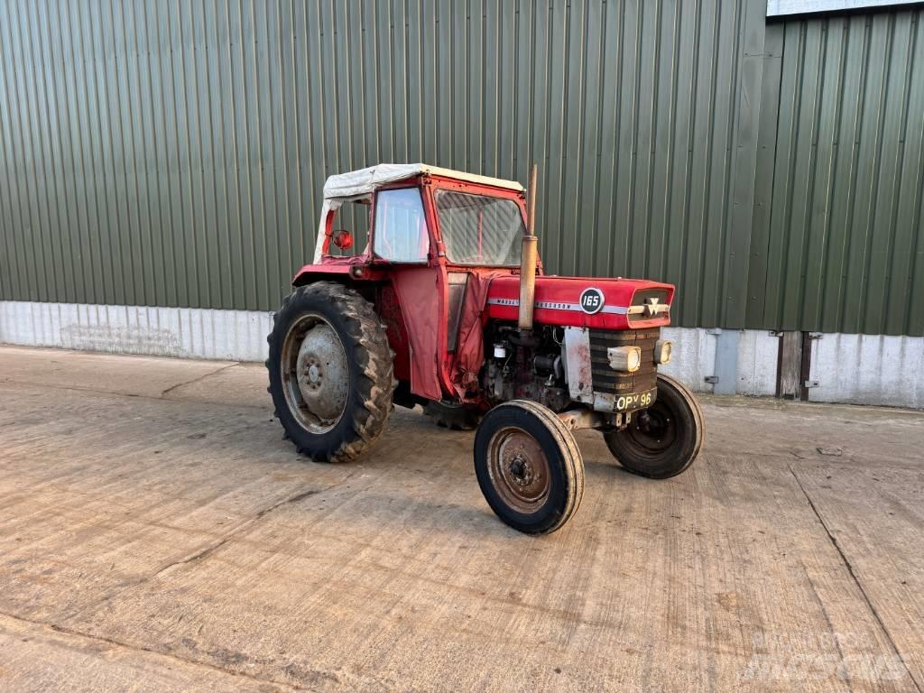 Massey Ferguson 165 Traktory