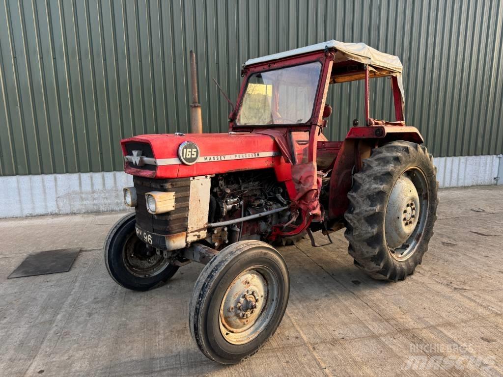 Massey Ferguson 165 Traktory