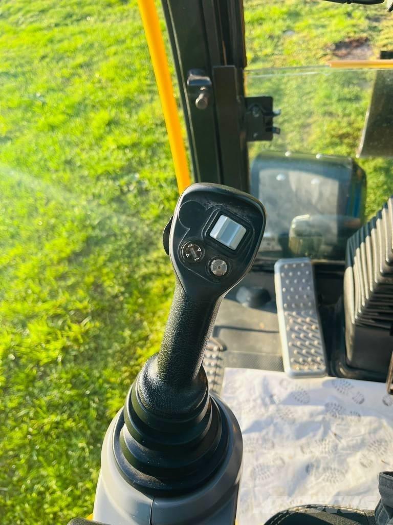 JCB 110 W Hydradig Kolesové rýpadlá