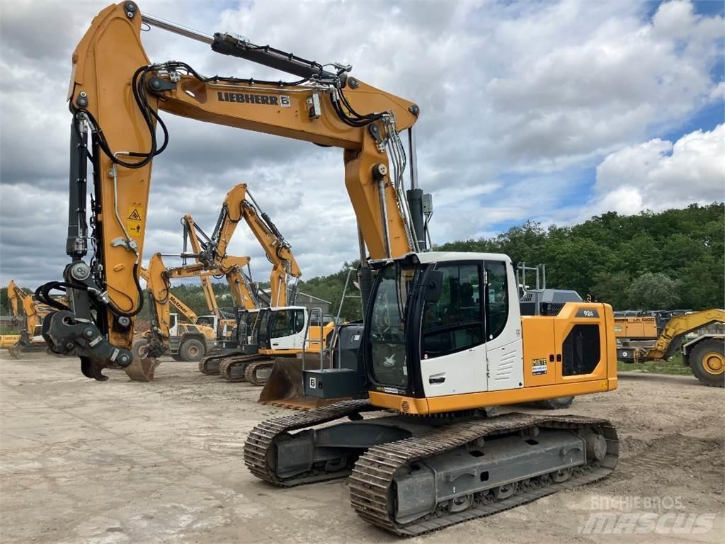 Liebherr R924 Pásové rýpadlá