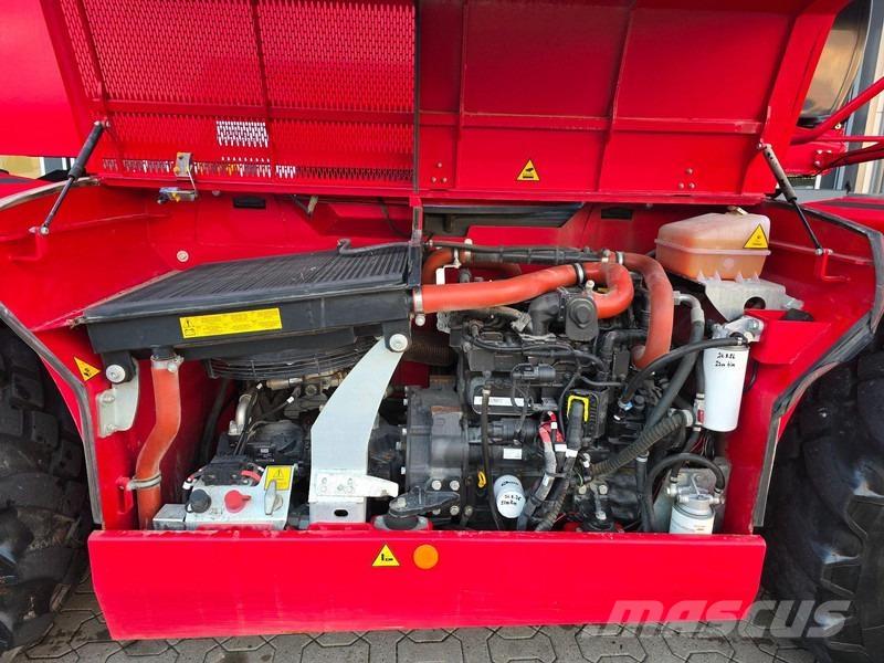 Magni RTH 6.25 Teleskopické kolesové nakladače