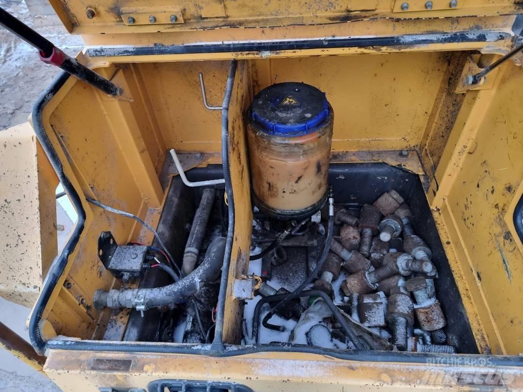Volvo EC 700 B LC Pásové rýpadlá