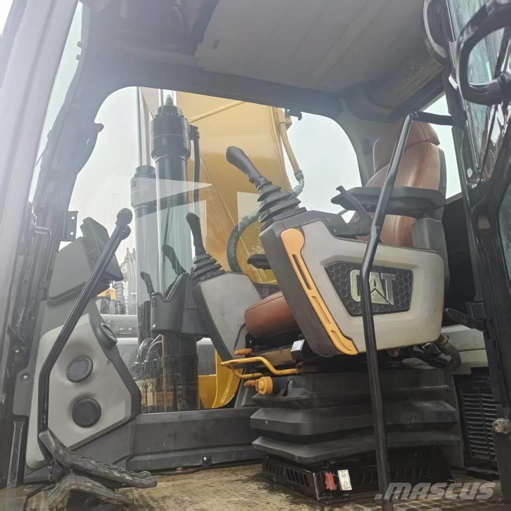 CAT 320 GC Pásové rýpadlá