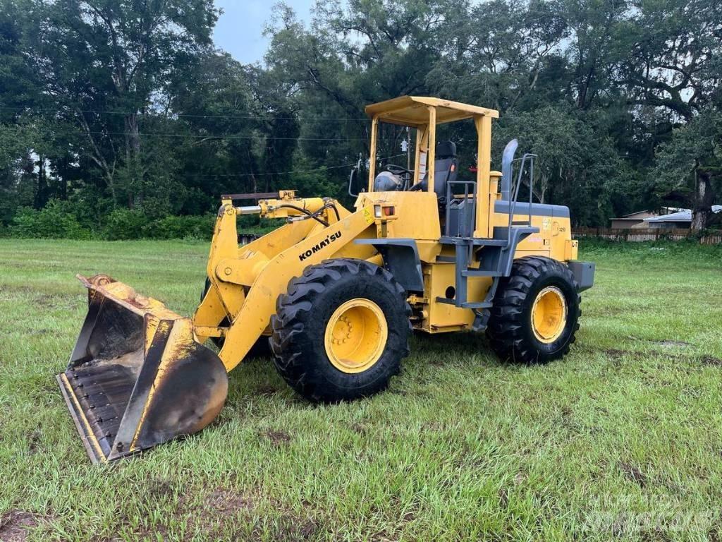 Komatsu WA 250-3L Kolesové nakladače