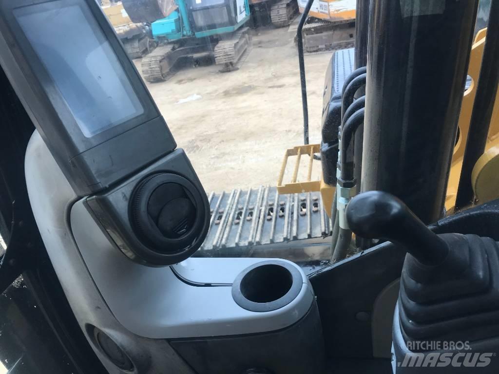 CAT 320 D L Pásové rýpadlá