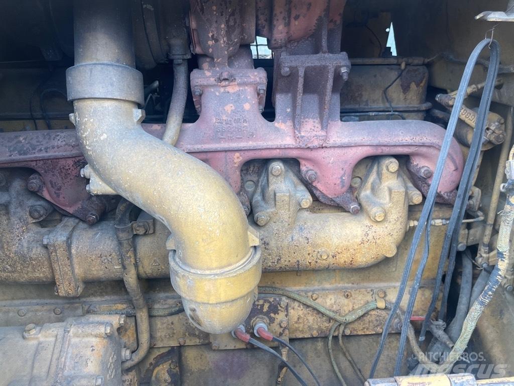 CAT D 8 K Pásové dozéry