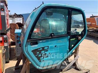 Manitou MT 932 CABIN Kabíny a interiér