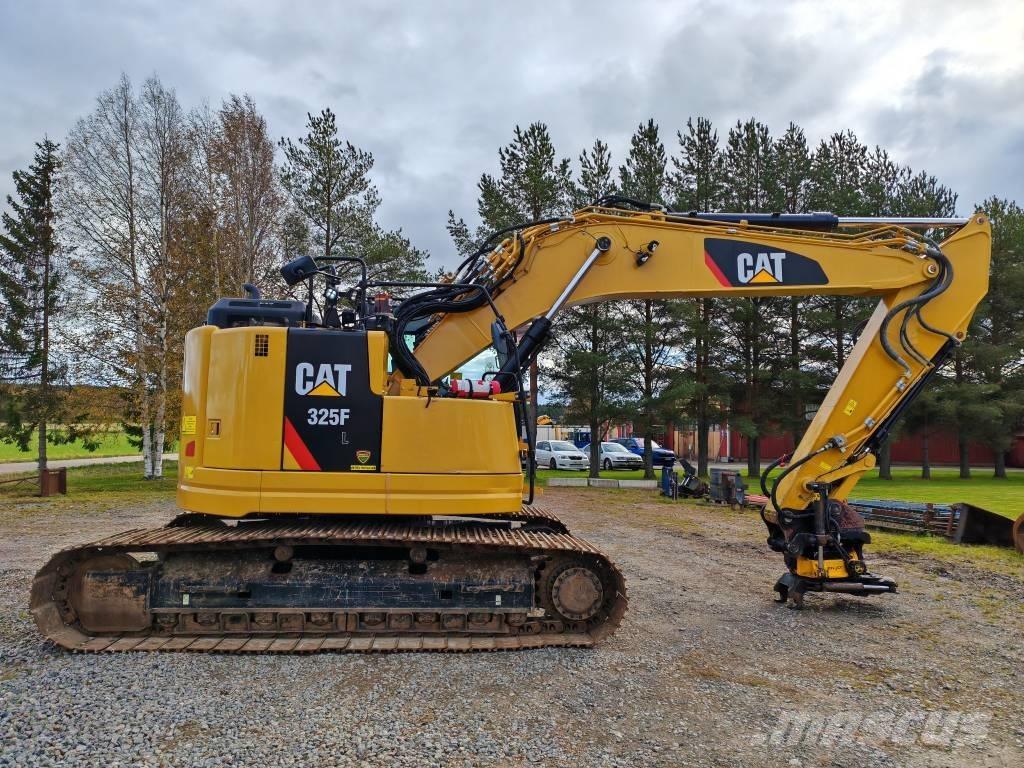 CAT 325 F L Pásové rýpadlá