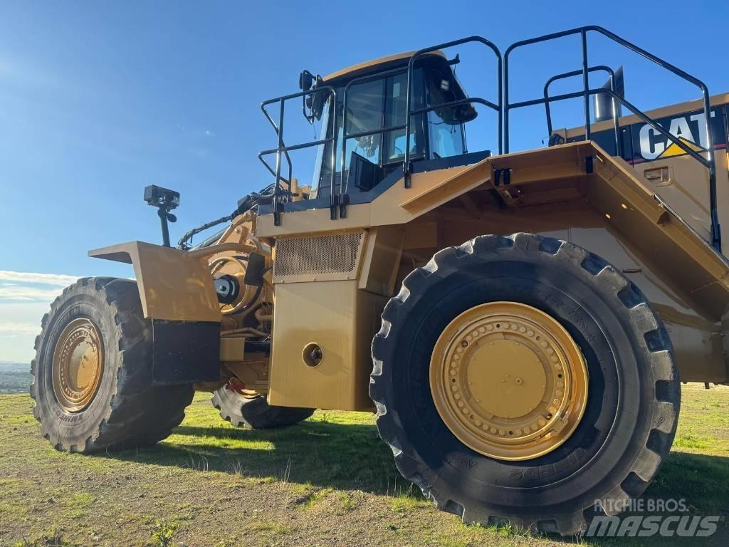 CAT 988 H Kolesové nakladače