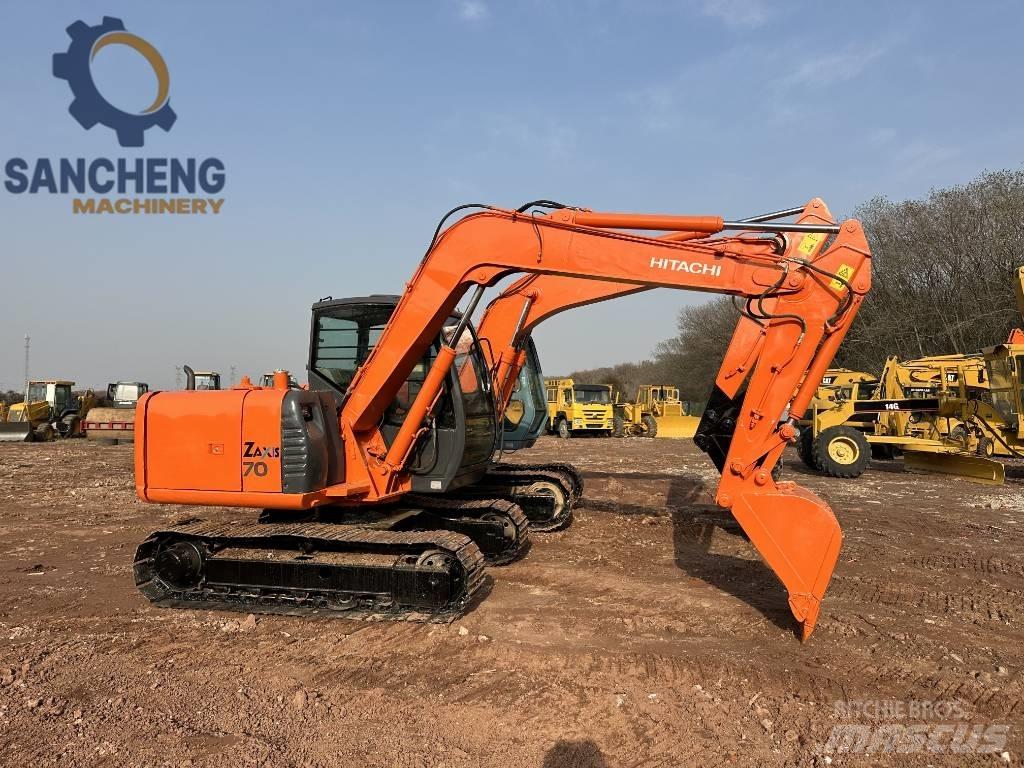 Hitachi ZX 70 Pásové rýpadlá